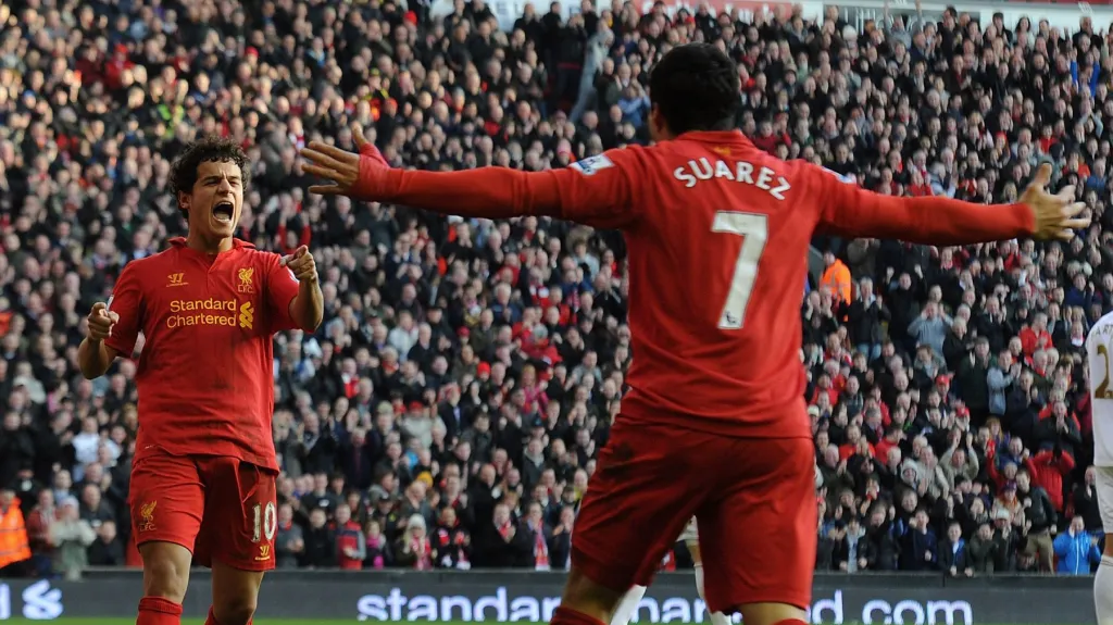 Coutinho se raduje se Suarézem