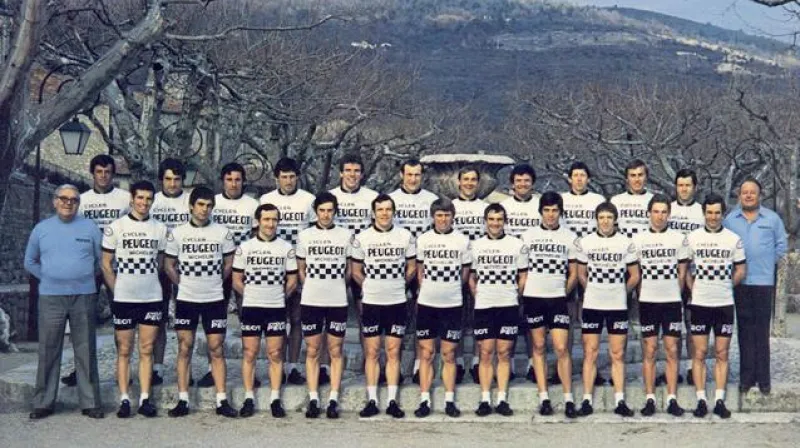 Dresy stáje Peugeot-Esso-Michelin