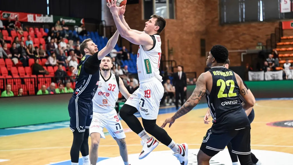 Utkání Nymburk – Opava