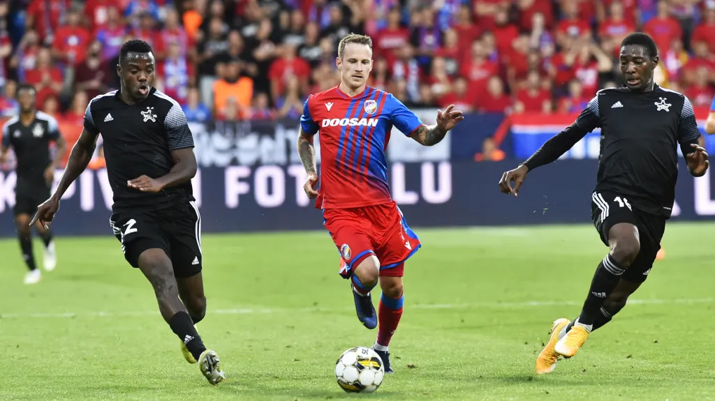 Jan Sýkora v duelu se Šeriffem Tiraspol