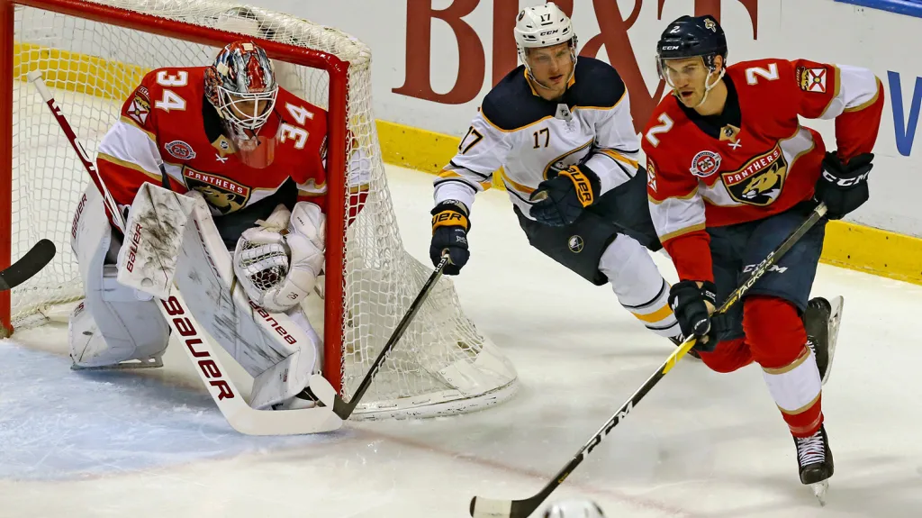 Vladimír Sobotka v utkání s Floridou