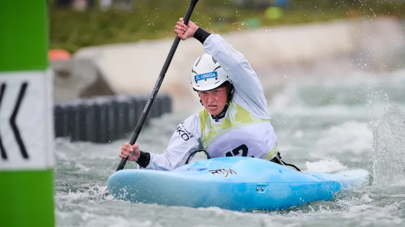 Tereza Kneblová na kayakcrossu na ME