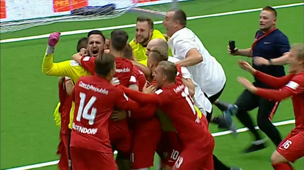 Čeští reprezentanti v malém fotbalu do 21 let jsou mistři světa