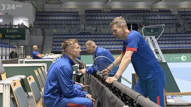 Čeští tenisté se chystají na kvalifikaci Davis Cupu