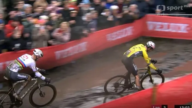 Pády Wouta van Aerta v Maasmechelenu