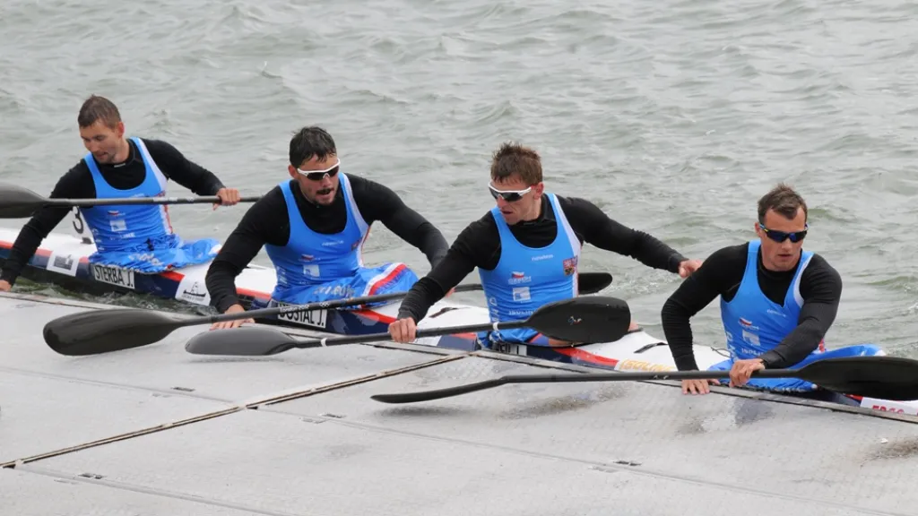 Posádka českého čtyřkajaku