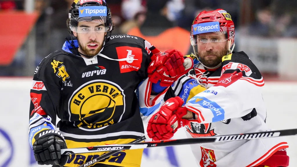 Jaroslav Bednář v utkání s Litvínovem