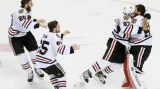 Radost Blackhawks po závěrečné siréně