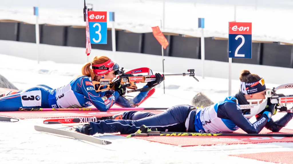 Ženská štafeta na MS v biatlonu