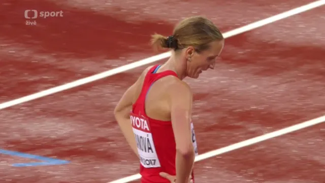 Závěr běhu na 3000 m steeplechase a ohlasy Lucie Sekanové