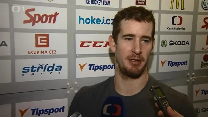 Hokejisty by měl proti  Švédsku táhnout exslávistický útok