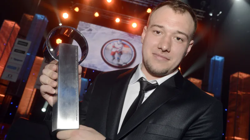 Anketu Hokejista sezony ovládl plzeňský Jan Kovář