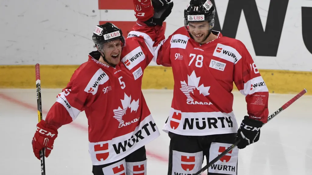 Kanaďané slaví na Spenglerově poháru