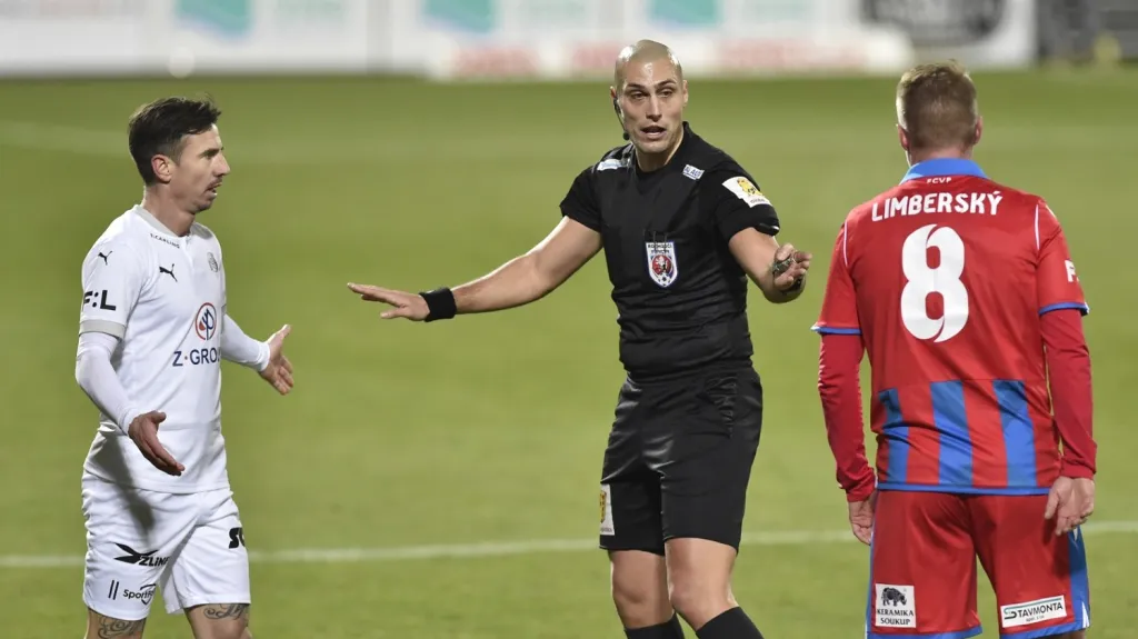 Milan Petržela v utkání s Plzní