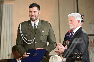 Kanoista Josef Dostál a prezident Petr Pavel