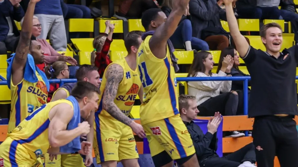 Radost basketbalistů Slunety