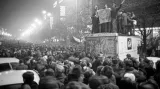 Václavské náměstí: oslavy vítězství hokejistů nad SSSR (28. 3. 1969)