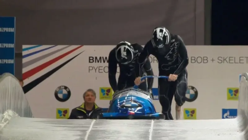 1. jízda dvojbobu Dominika Dvořáka v Pchjongčchangu