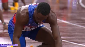 Finále štafety 4x100 m žen a zlatý Lylesův finiš