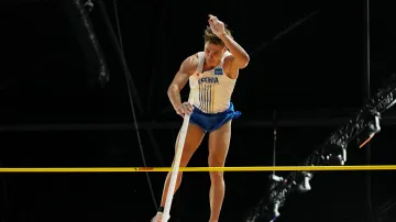 Vícebojař Vilém Stráský skočil na HMS o tyči 510 cm