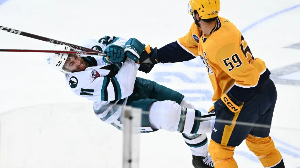 Utkání NHL v Praze Nashville - San Jose