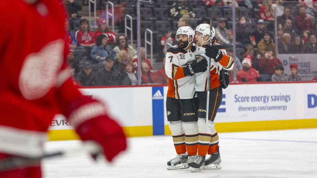 Radko Gudas slaví gól