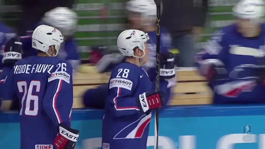 Gól v utkání Francie - Švýcarsko: Raux - 1:2 (49. min.)