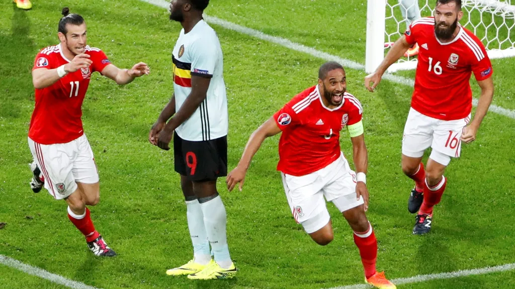 Ashley Williams se prosadil proti Belgii