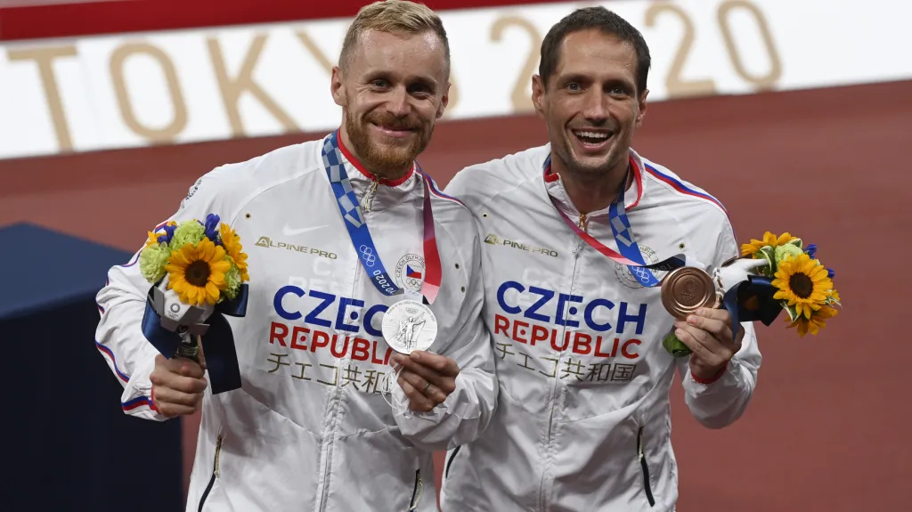 Olympijští medailisté Jakub Vadlejch a Vítězslav Veselý