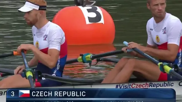 Čtvrtfinále dvojskifu lehkých vah Šimánek – Vraštil