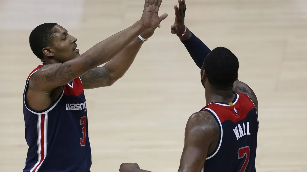 Hvězdy Wizards - Wall a Beal