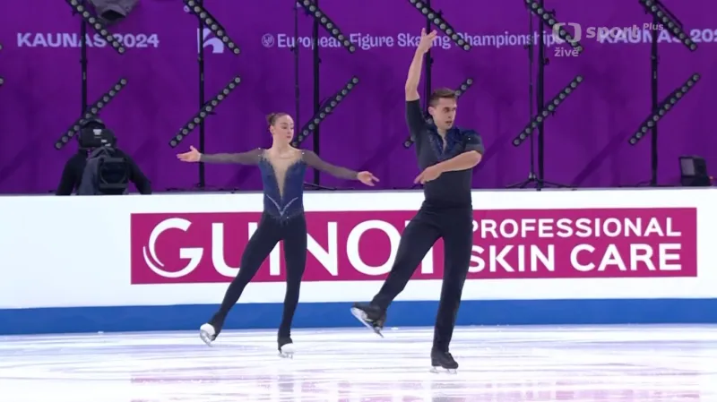 Podařený krátký program Barbory Kuciánové s Martinem Bidařem