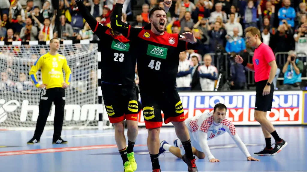 Němečtí házenkáři se radují z výhry nad Chorvatskem