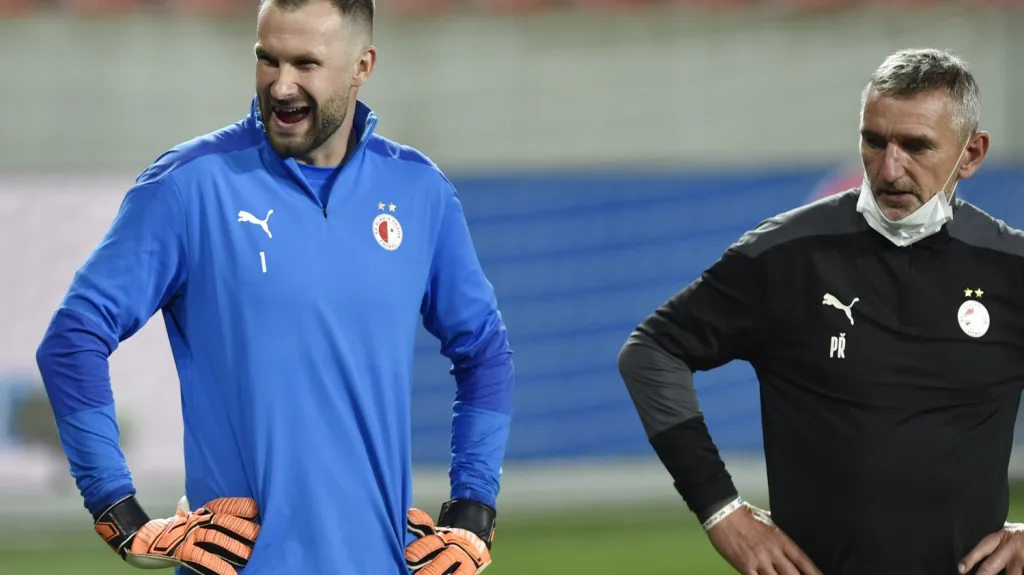 Pavel Řehák (vpravo) při tréninku Slavie