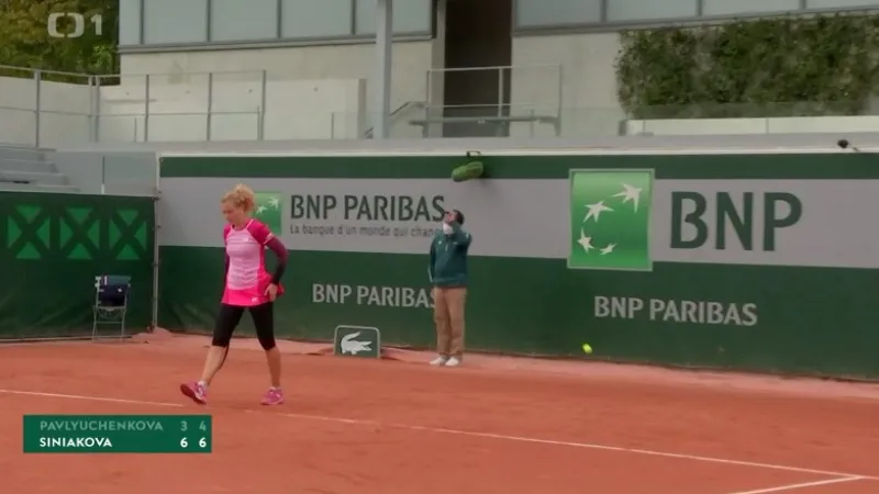 Krejčíková zdolala Strýcovou, ve 3. kole v Paříži je i Siniaková