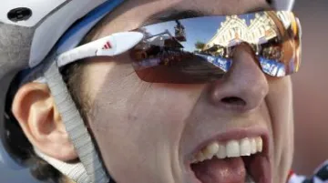 Šťastná Bronziniová