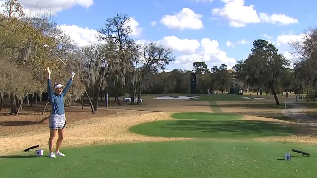 Hole-in-one posunula Olsonovou do čela ženského golfového US Open
