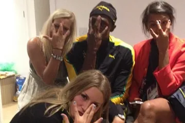 Boltova oslava se Švédkami