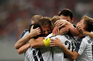 Slavící fotbalisté Plzně