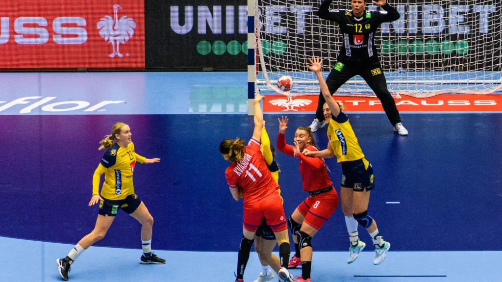 Střelba Hany Kvášové v utkání proti Švédsku na ME