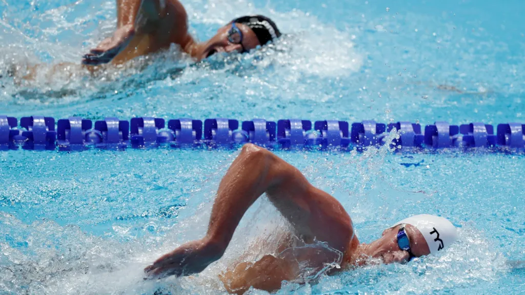 Jan Micka v bazénu v Kwangdžu