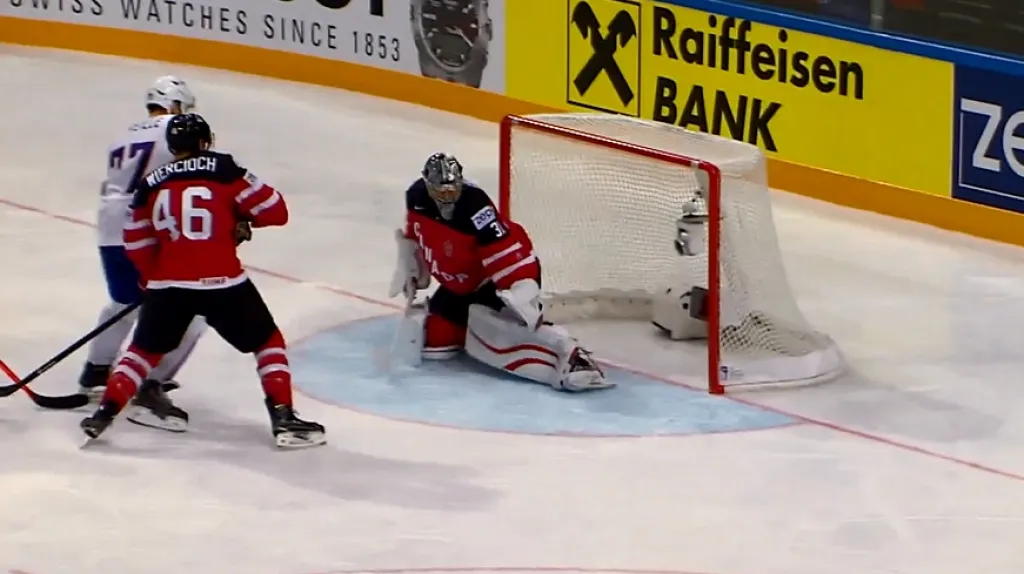 Gól v utkání Francie - Kanada: Yorick Treille - 2:3 (47. min.)