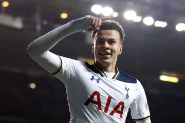 Dele Alli se raduje ze vstřeleného gólu proti Chelsea