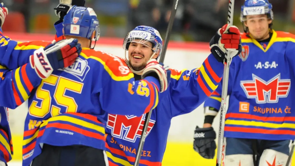 Slavící hráči Motoru České Budějovice