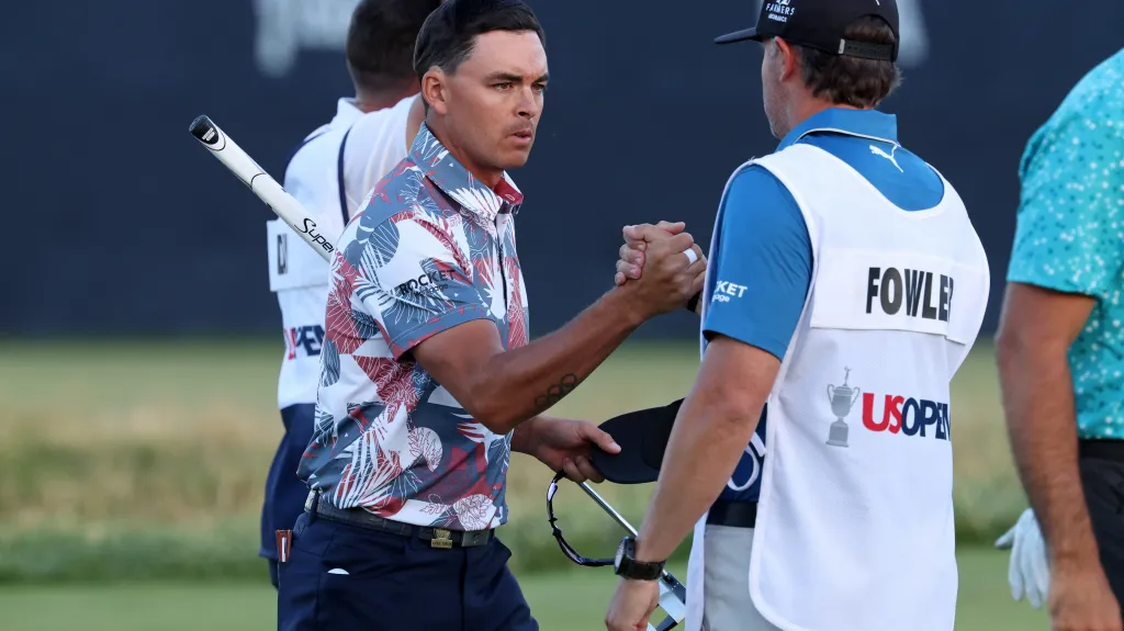 Rickie Fowler a jeho caddie