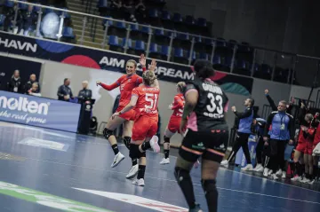 České házenkářky v duelu se Španělskem