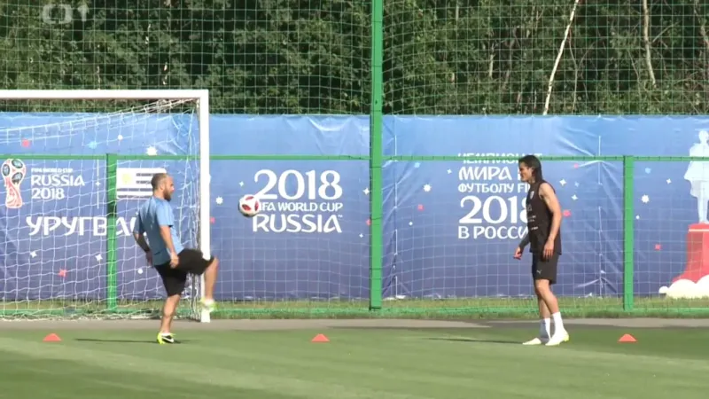 Co bude s Cavanim? Podobně jako celá Uruguay věřím, že bude v pořádku, řekl Suárez