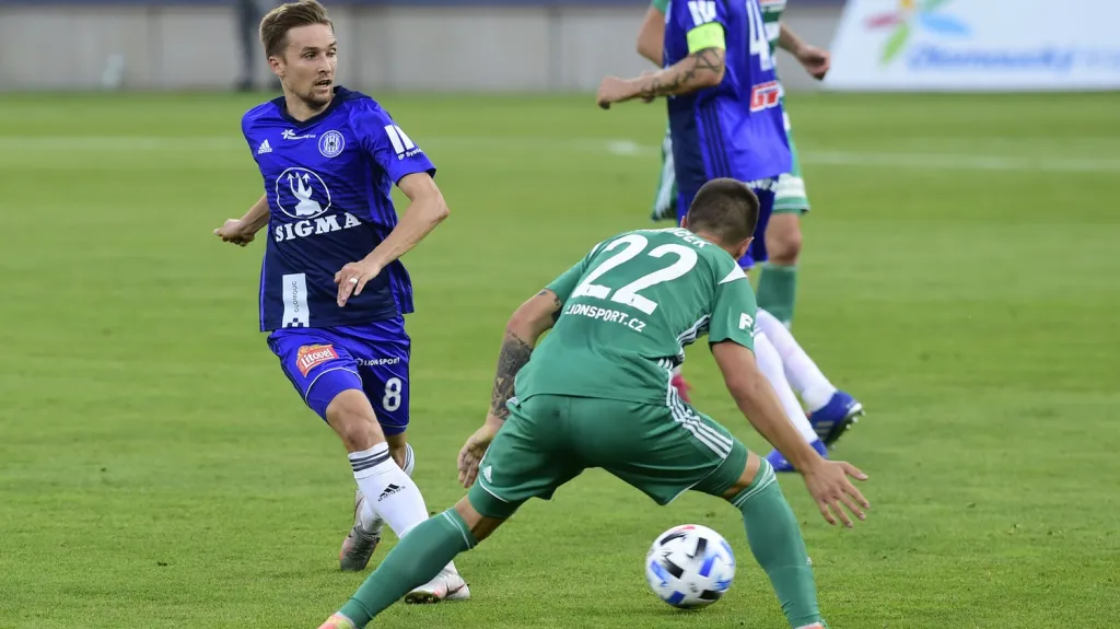 David Houska v utkání s Bohemians