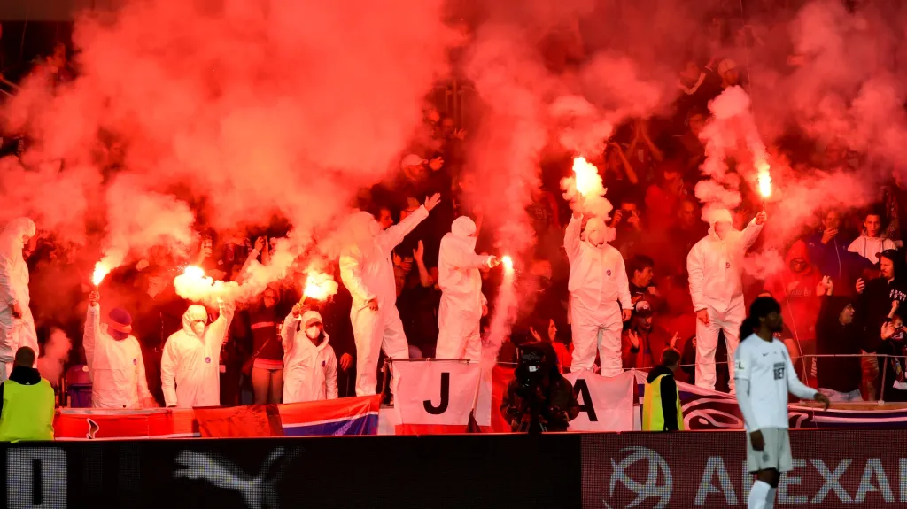 Fanoušci Viktorie Plzeň v domácím utkání proti Spartě Praha