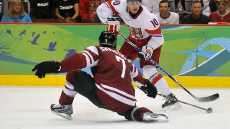 Roman Červenka proti Karlisu Skrastinšovi